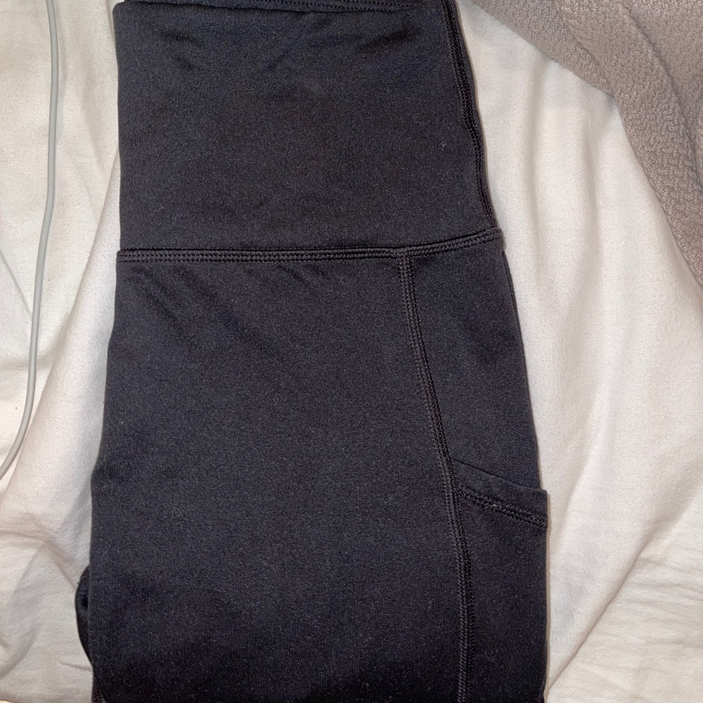 AERIE FLEECE LEGGINGS WITH POCKETS ON THE SIDE